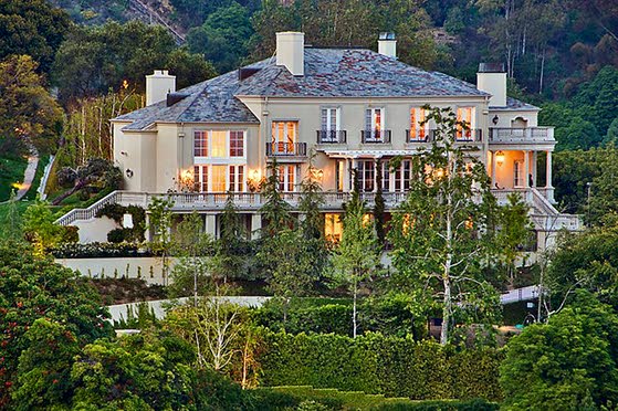 Hot Property: Space X founder finds a space