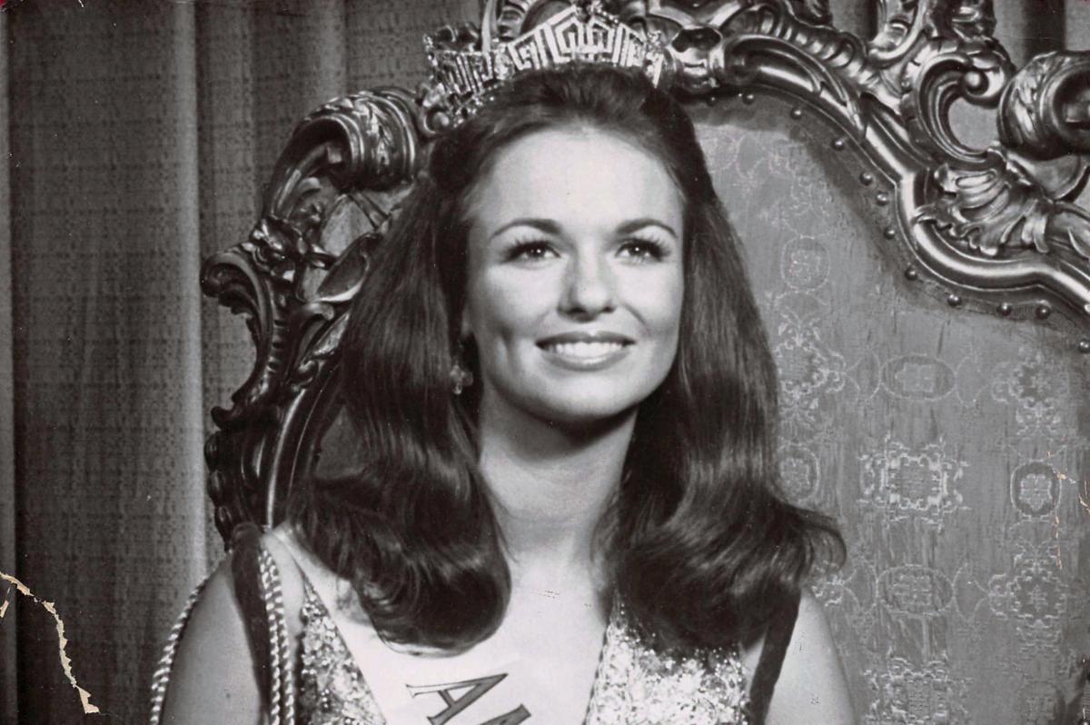 Phyllis George, 1971 Miss America and NFL broadcasting pioneer ...