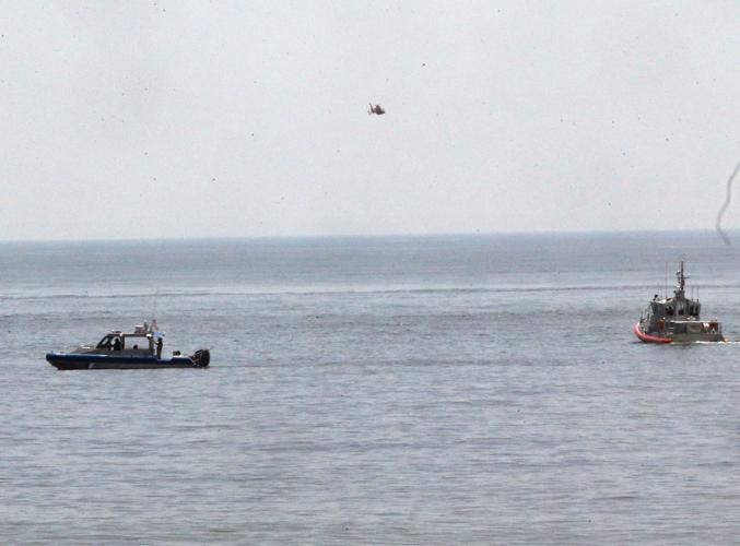 Search for survivors suspended in Half Moon Bay plane crash - Los Angeles  Times