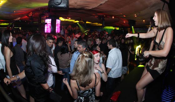 Dusk nightclub in Caesars Atlantic City celebrates its first birthday with model Alessandra Ambrosio Adult Pic Hq