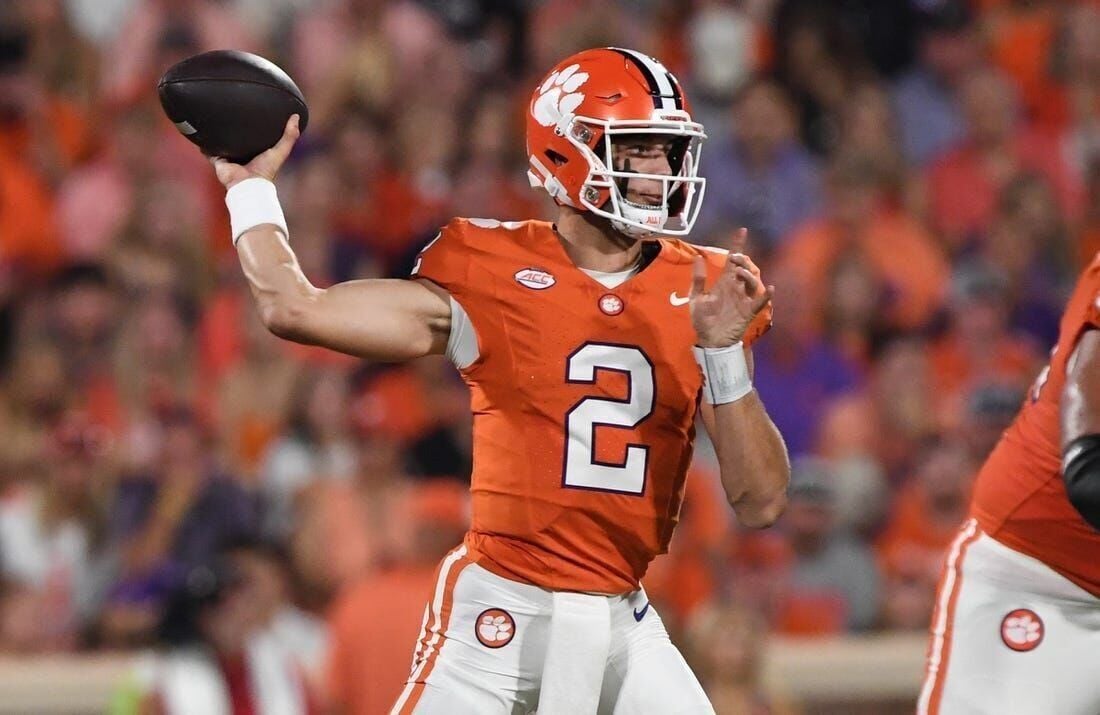 Clemson ranks top 25 in Sporting News' college football rankings from 1 to  133