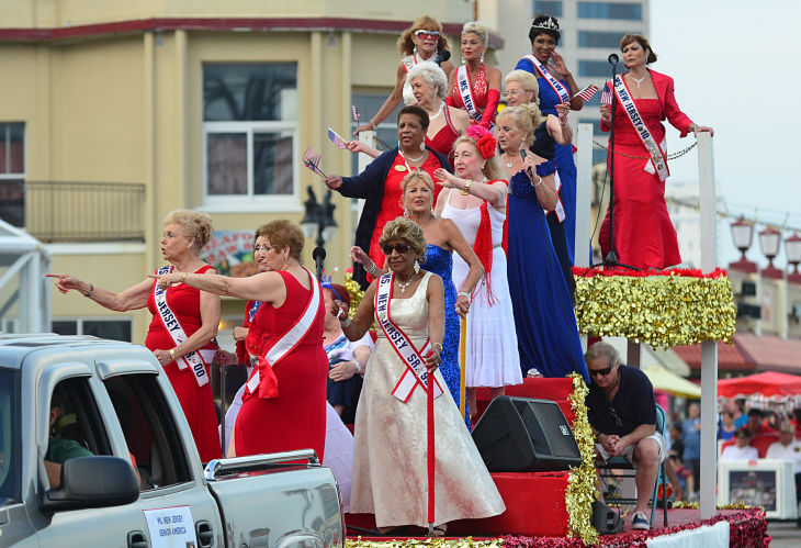 AC Salutes Armed Forces Parade
