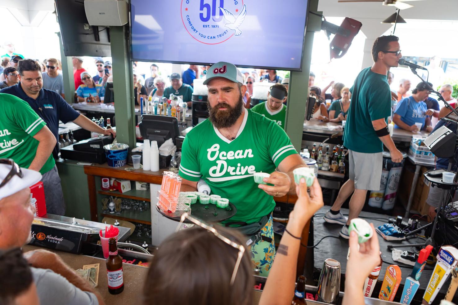 Eagles' Jason Kelce will be guest bartender at the OD in Sea Isle City