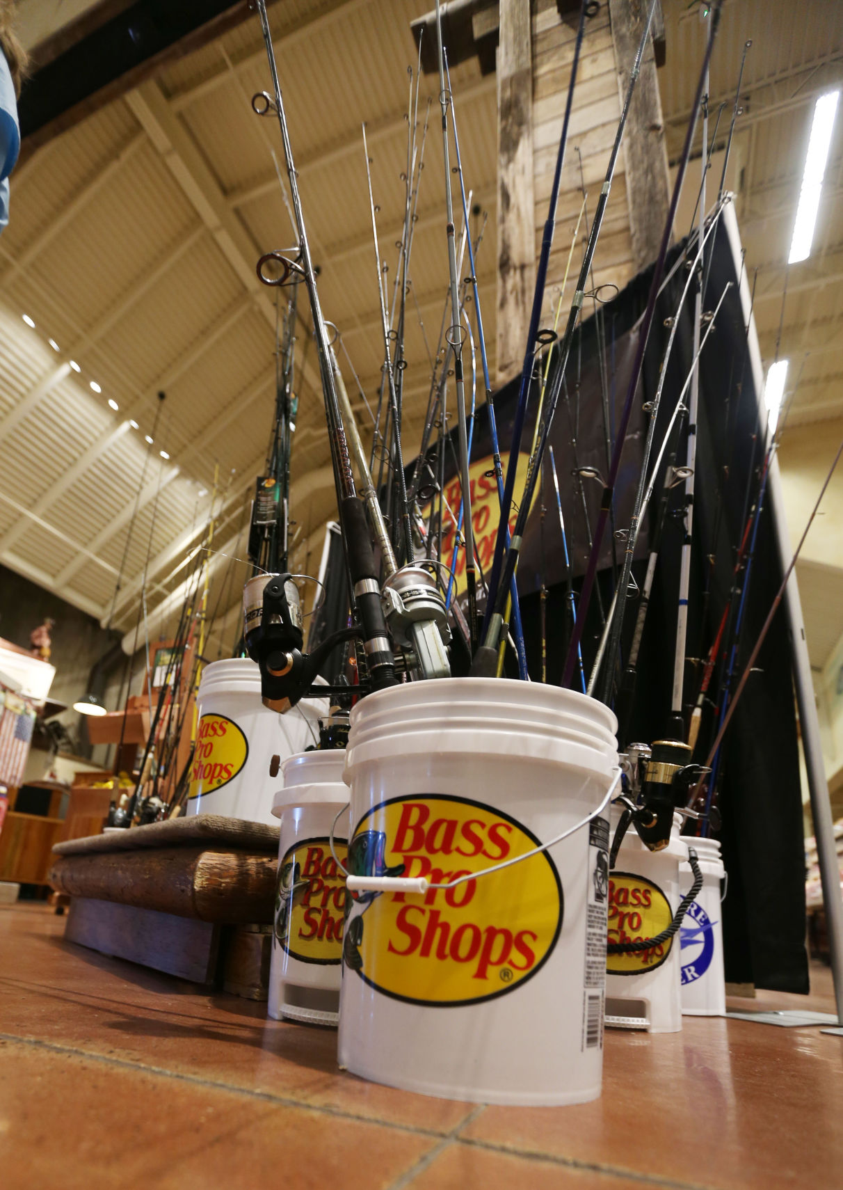bass pro shop fishing poles
