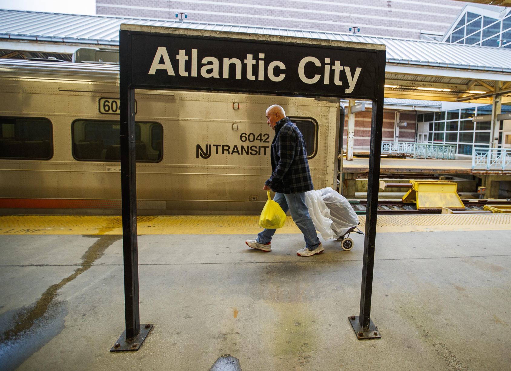 atlantic city train to philadelphia airport