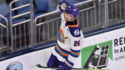 Geregach returns to Solar Bears