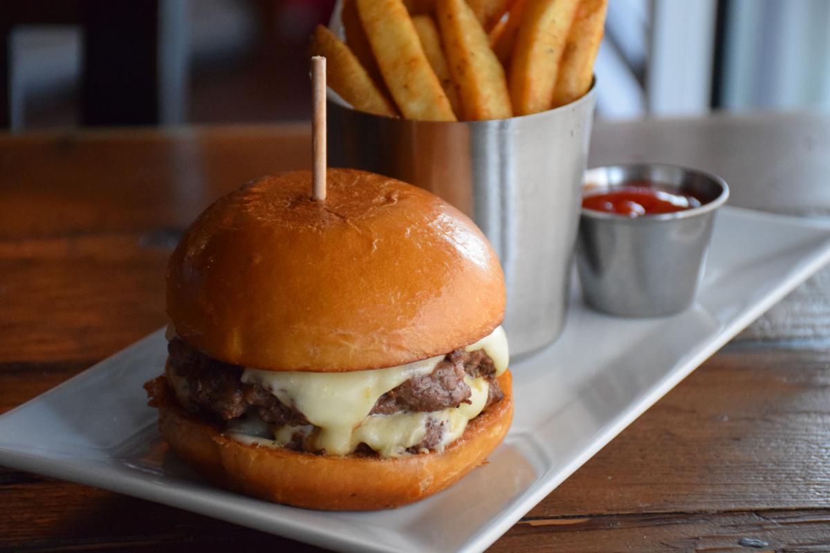 Atlantic City S Top 10 Burgers Dining Pressofatlanticcity Com