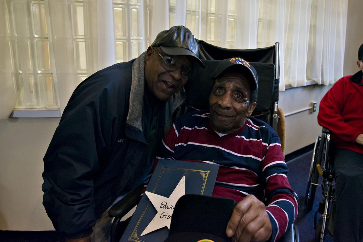 111217_nws_vetsday