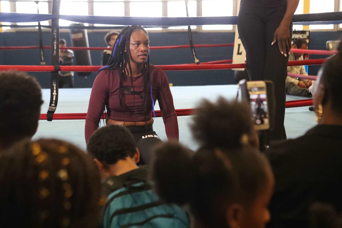 041219_gal_womenboxingworkout