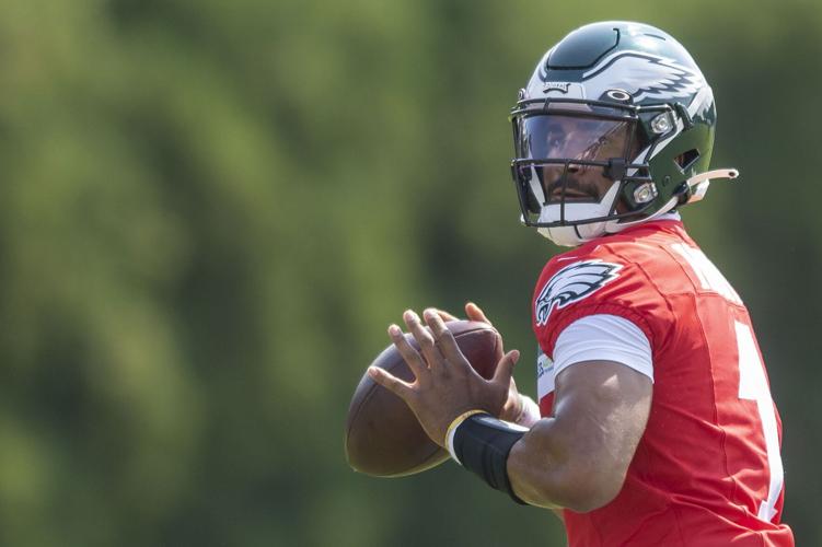 Eagles training camp observations: How did Jalen Hurts, offense look in the  first practice? 