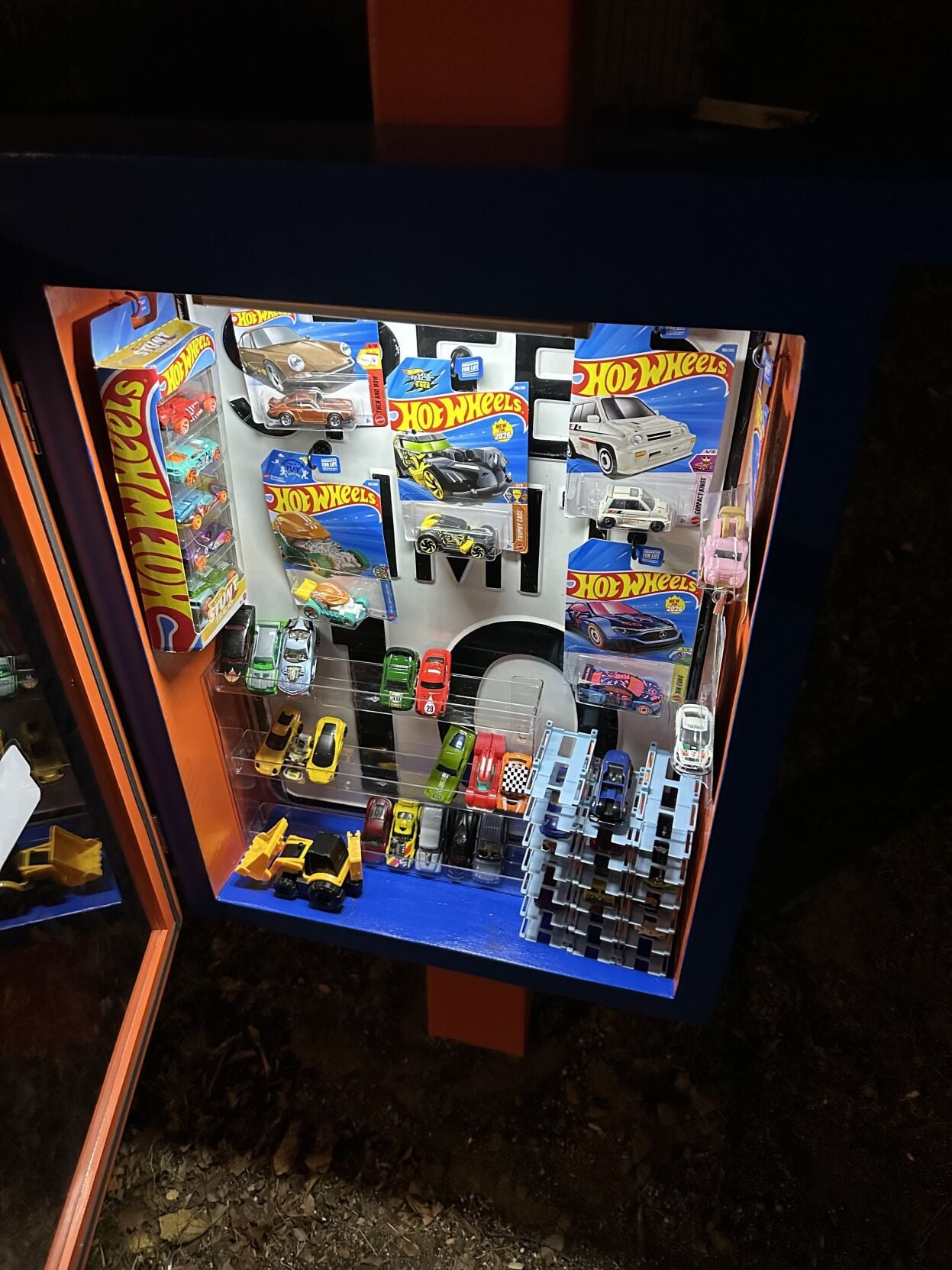 Little Guy's Garage 11.jpg