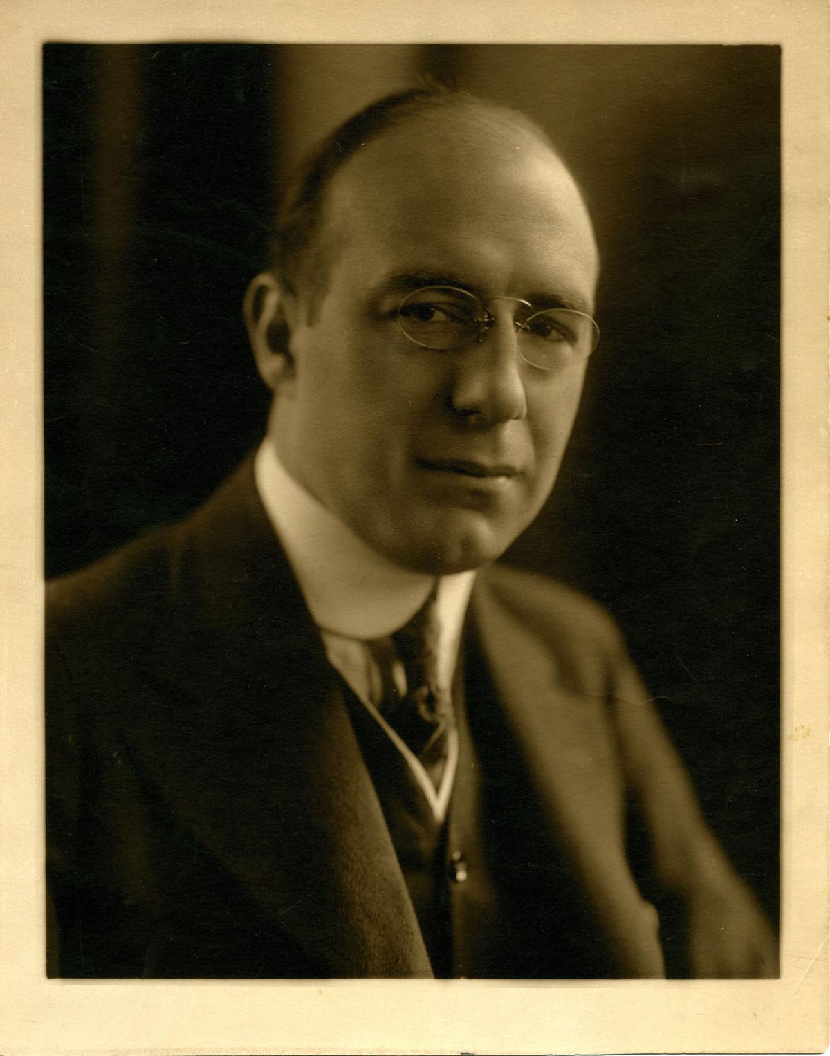 Looking back photo gallery of Nucky Johnson Look Back Galleries