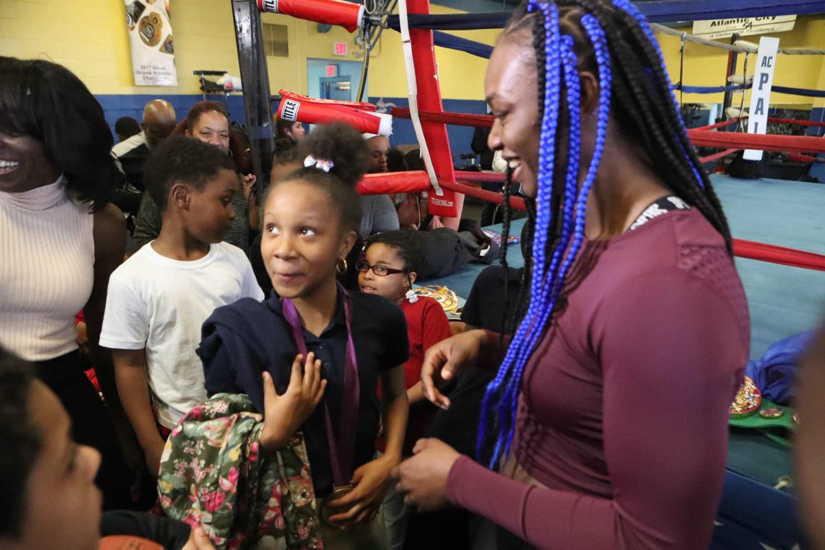 041219_gal_womenboxingworkout
