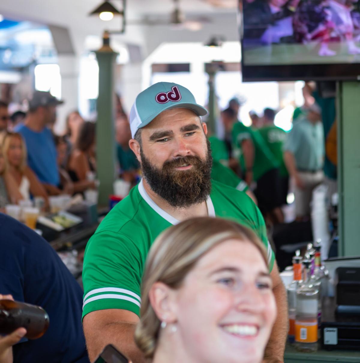 Jason Kelce's celebrity bartending event raises more than $375,000