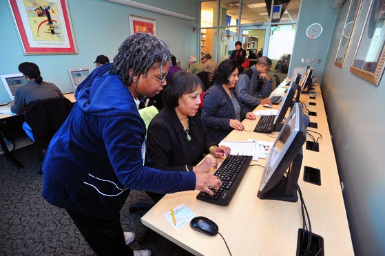 Libraries helping seniors develop computer skills
