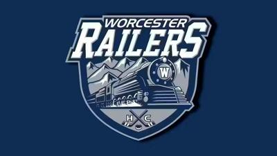 Railers add Moses