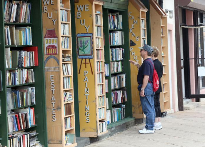 Few remaining South Jersey bookstores struggle to survive in digital world
