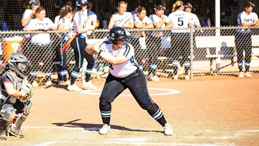 Coldsnow Voted CSC Academic All-American