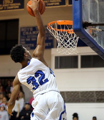 Wildwood Catholic Boys Beat Trenton Central In Ocean City Tipoff