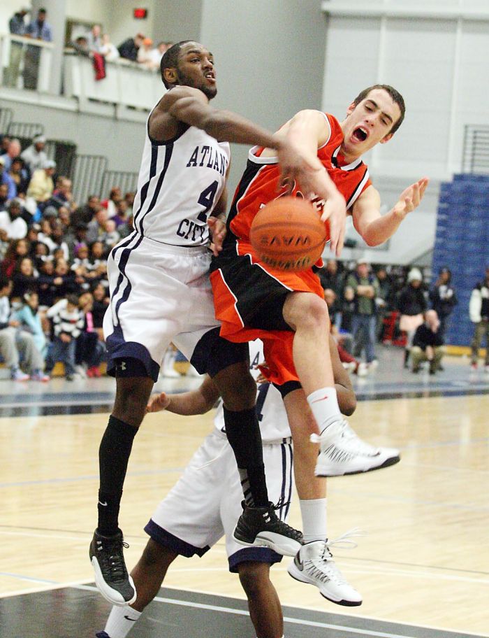 CAL boys basketball title game