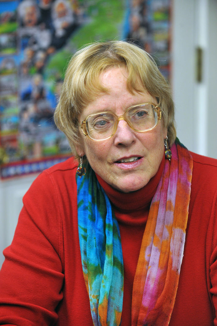 New mural unveiled showing history of Estell Manor Breaking News