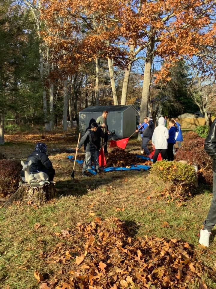 Sweeney tours Pinelands Regional to discuss regionalization efforts