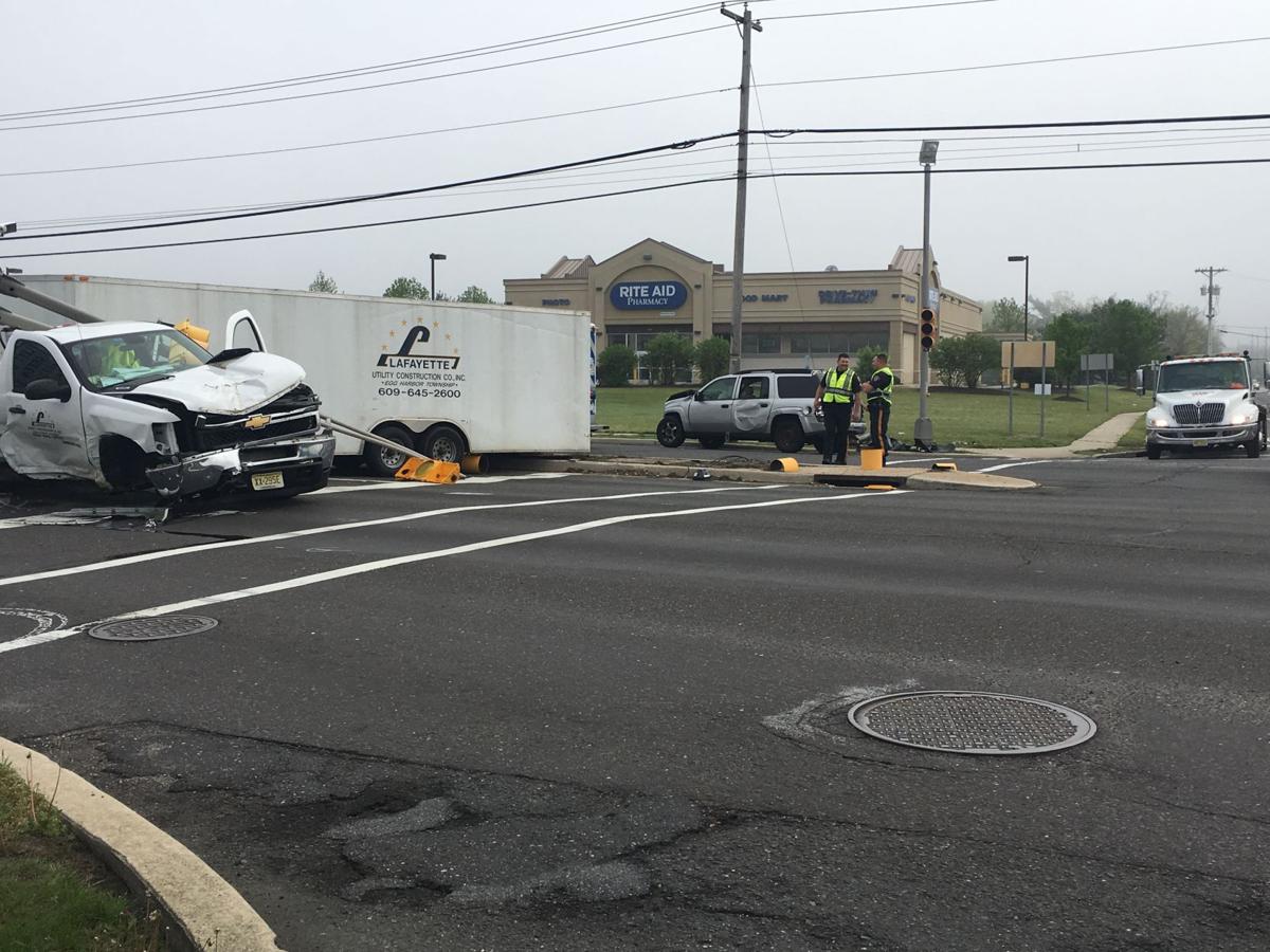 Egg Harbor Township crash injures two people Breaking News