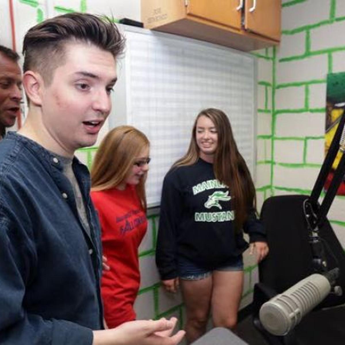 Radio Personality Zach Sang Brings His Gang To Student Fest At Mainland Regional Lifestyles Pressofatlanticcity Com Radio Personality Zach Sang Brings His Gang To Student Fest At Mainland Regional Lifestyles Pressofatlanticcity Com