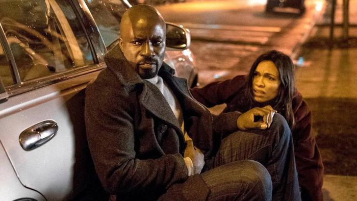 Luke Cage Debut Mixes Racial Politics Avengers References