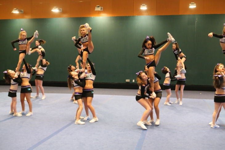 CHEERLEADING COMPETITION