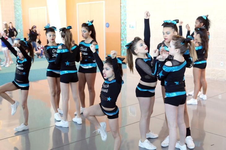CHEERLEADING COMPETITION