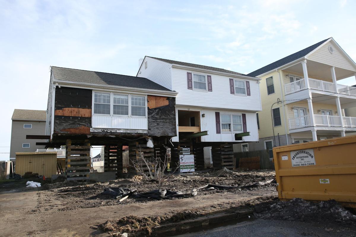 House raising, booming since Sandy, a dangerous and expensive industry