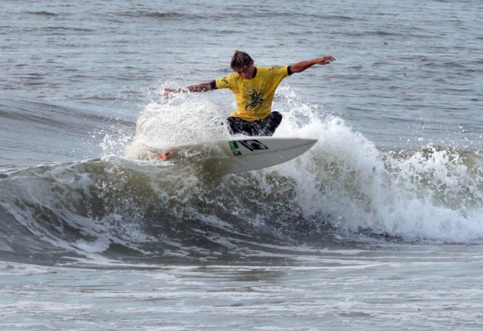 Surfing America contest