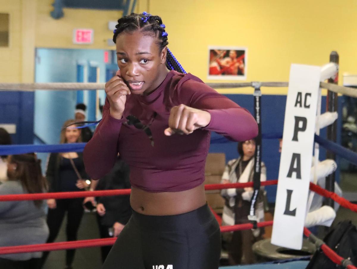 041219_spt_womenboxingworkout