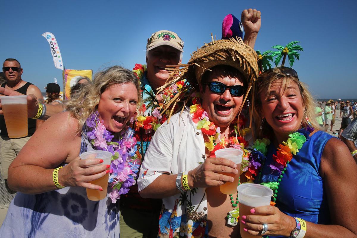 Jimmy Buffett concert late