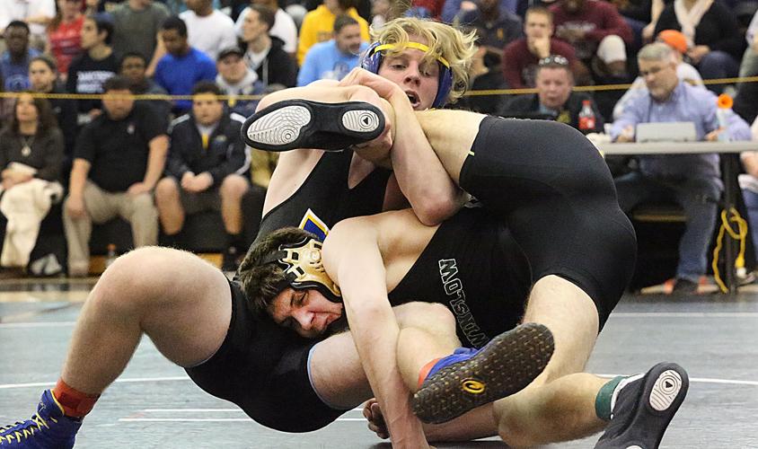 Big night for Buena as 5 wrestlers advance to Region 8 semis High