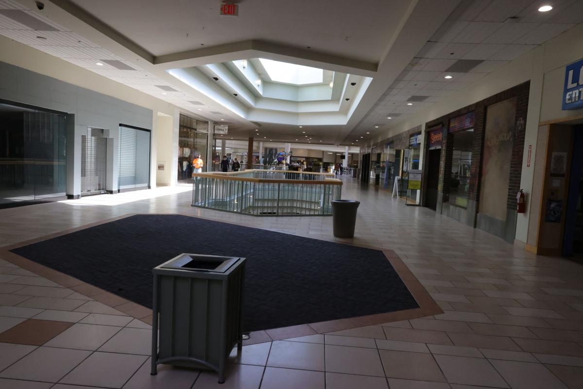 Hamilton Mall