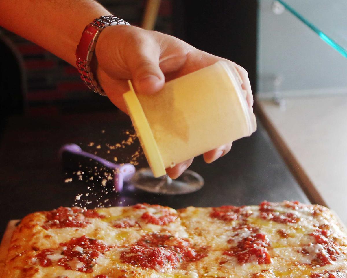 Cape May's Roman's Pizza now brings happiness to Absecon Dining