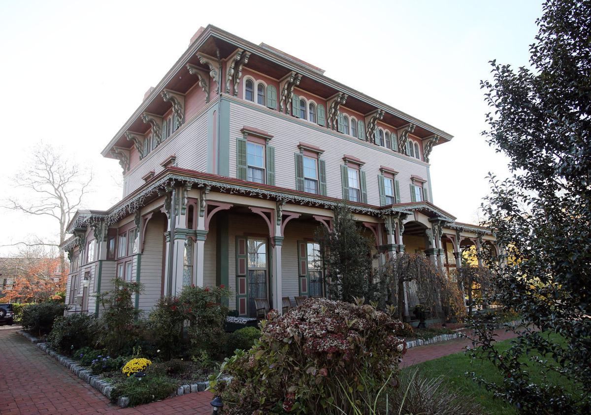 mansion tours in cape may