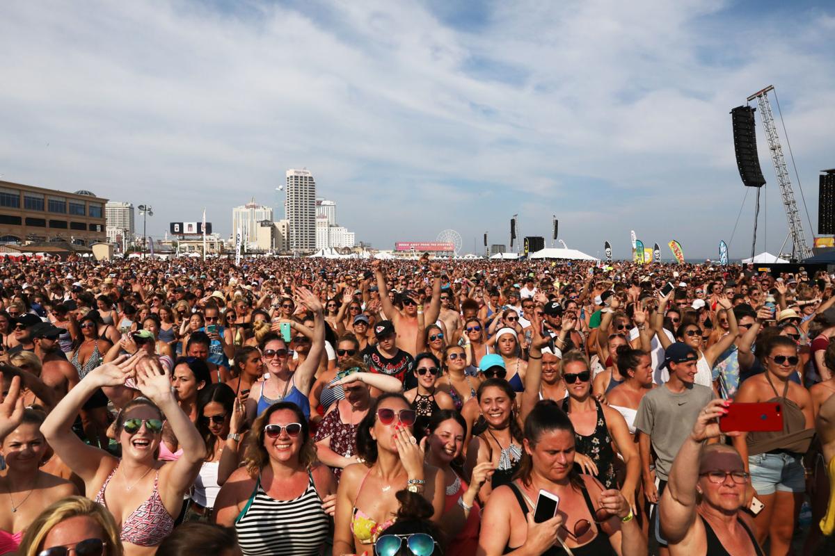 GALLERY Sam Hunt beach concert in A.C.