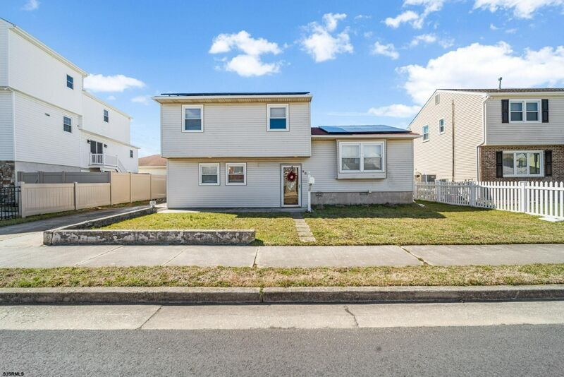 4 Bedroom Home in Ventnor Heights 560,000