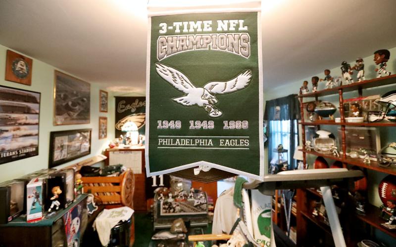 Eagles super-fans to watch Sunday game in fan caves