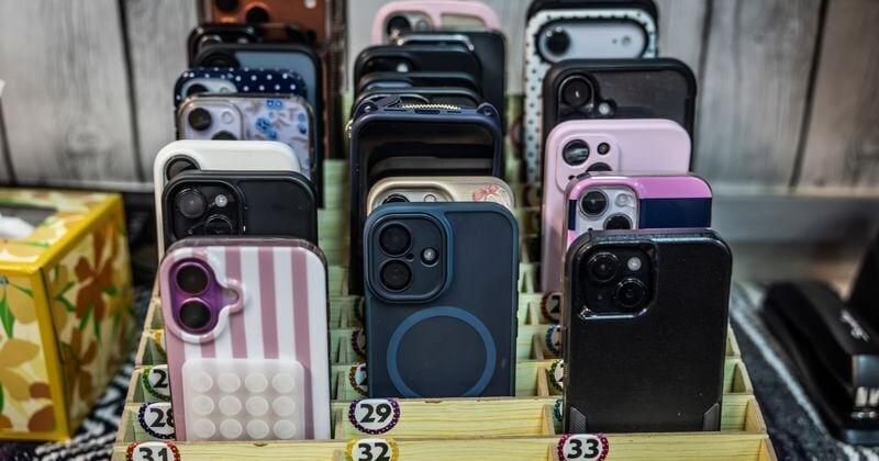 South Jersey schools roll out cellphone bans with locked pouches