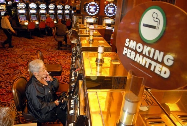 viejas casino bingo smoking glass wall