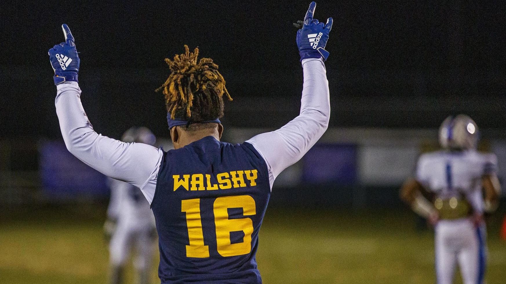 Late Coach Bill Walsh S No 16 All Over Holy Spirit Football Game