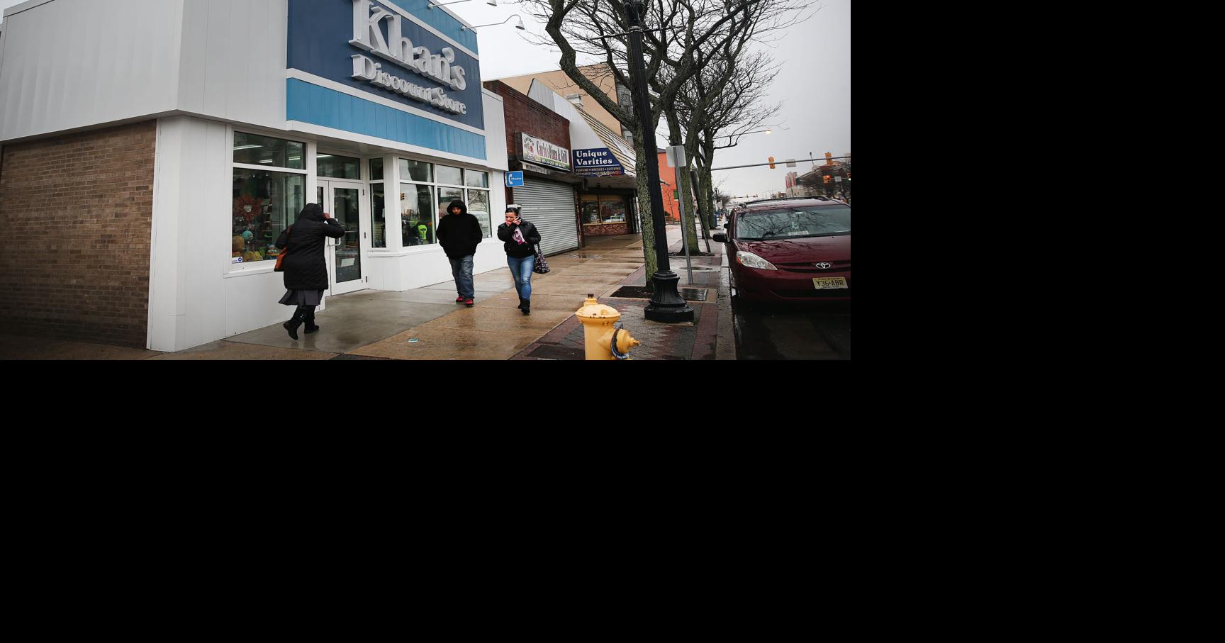Atlantic City store windows getting dressed up
