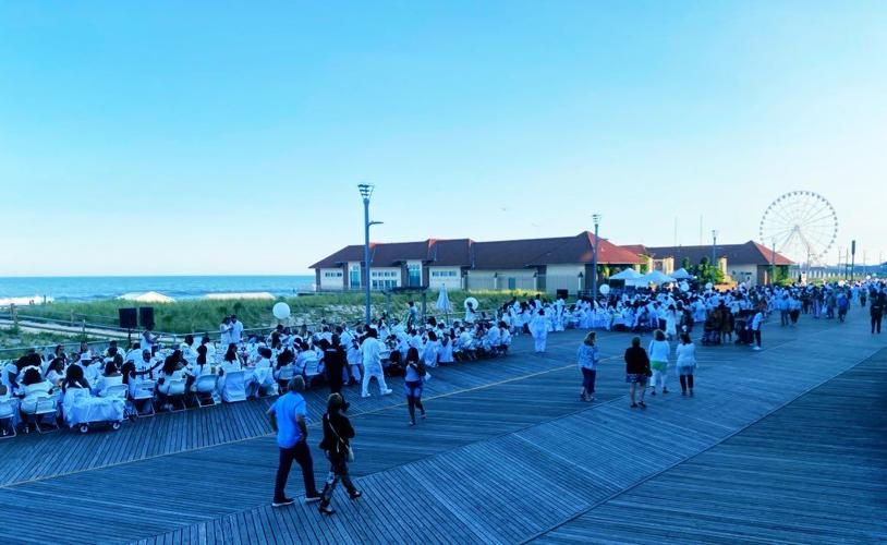 First Le Dîner en Blanc brings thousands to Atlantic City Boardwalk