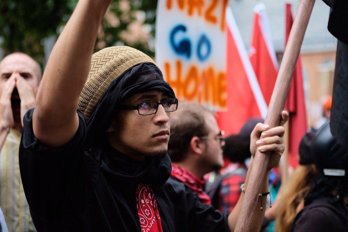 Counter protesters