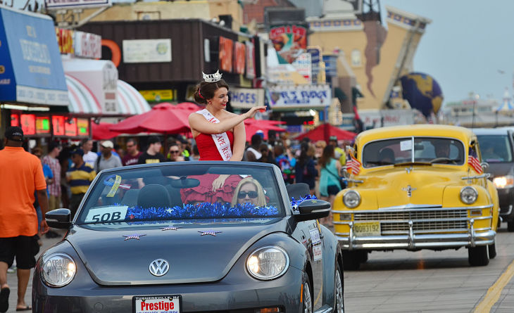 AC Salutes Armed Forces Parade