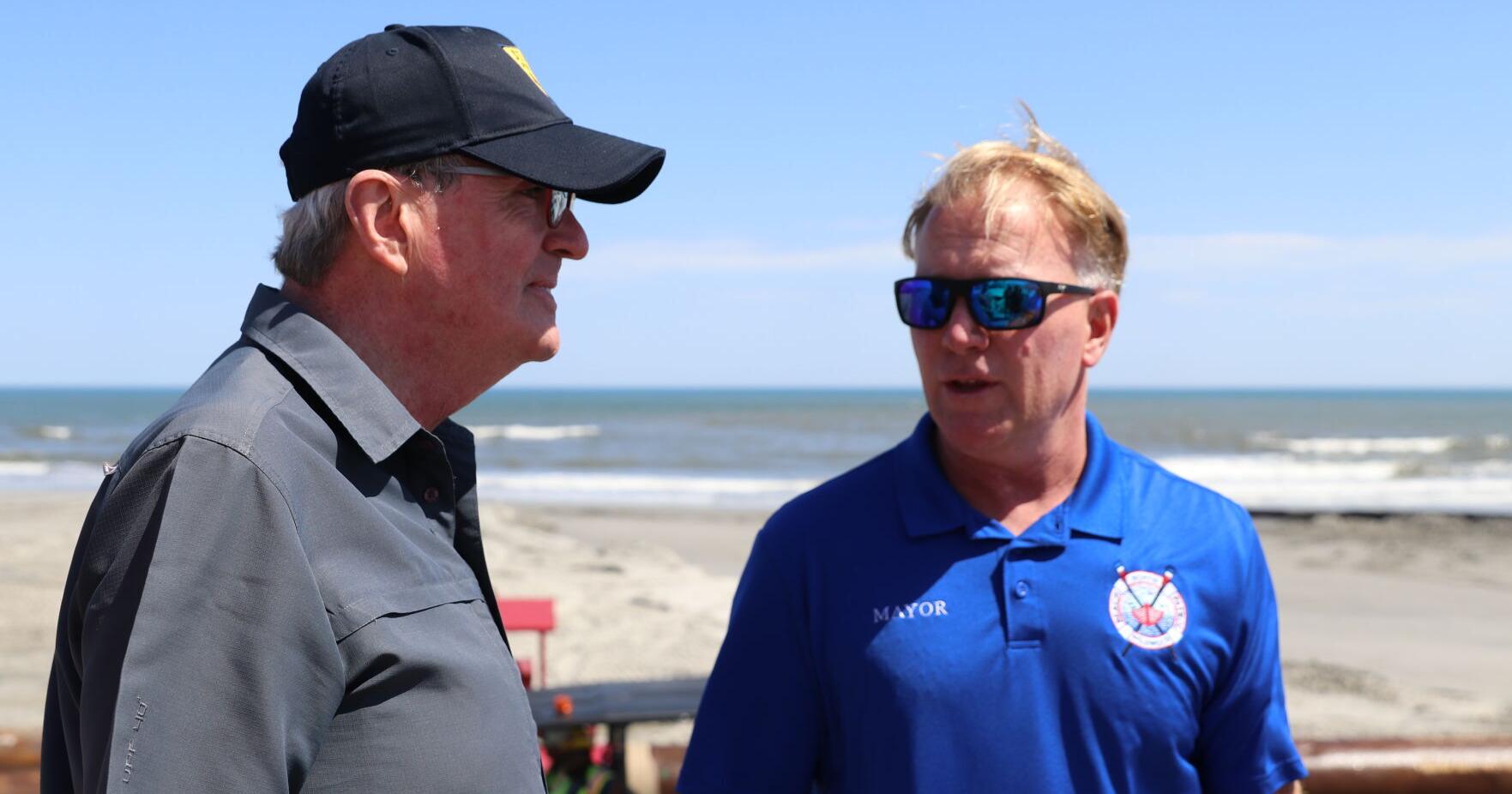 Murphy visits North Wildwood to check out beach project - Vimarsana News
